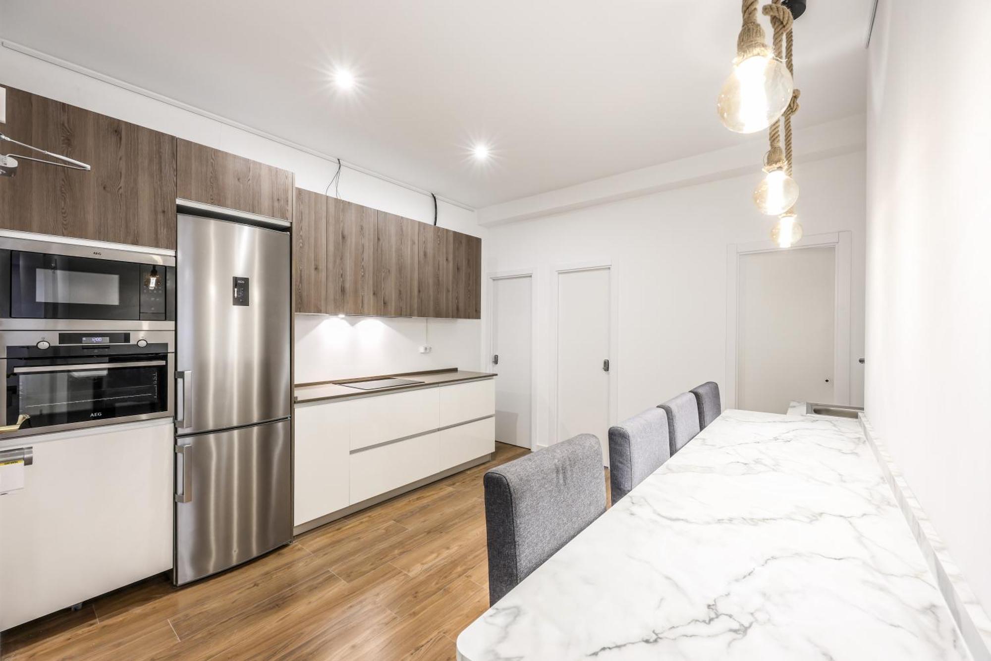 ホテル Be Coliving Madrid Centro エクステリア 写真