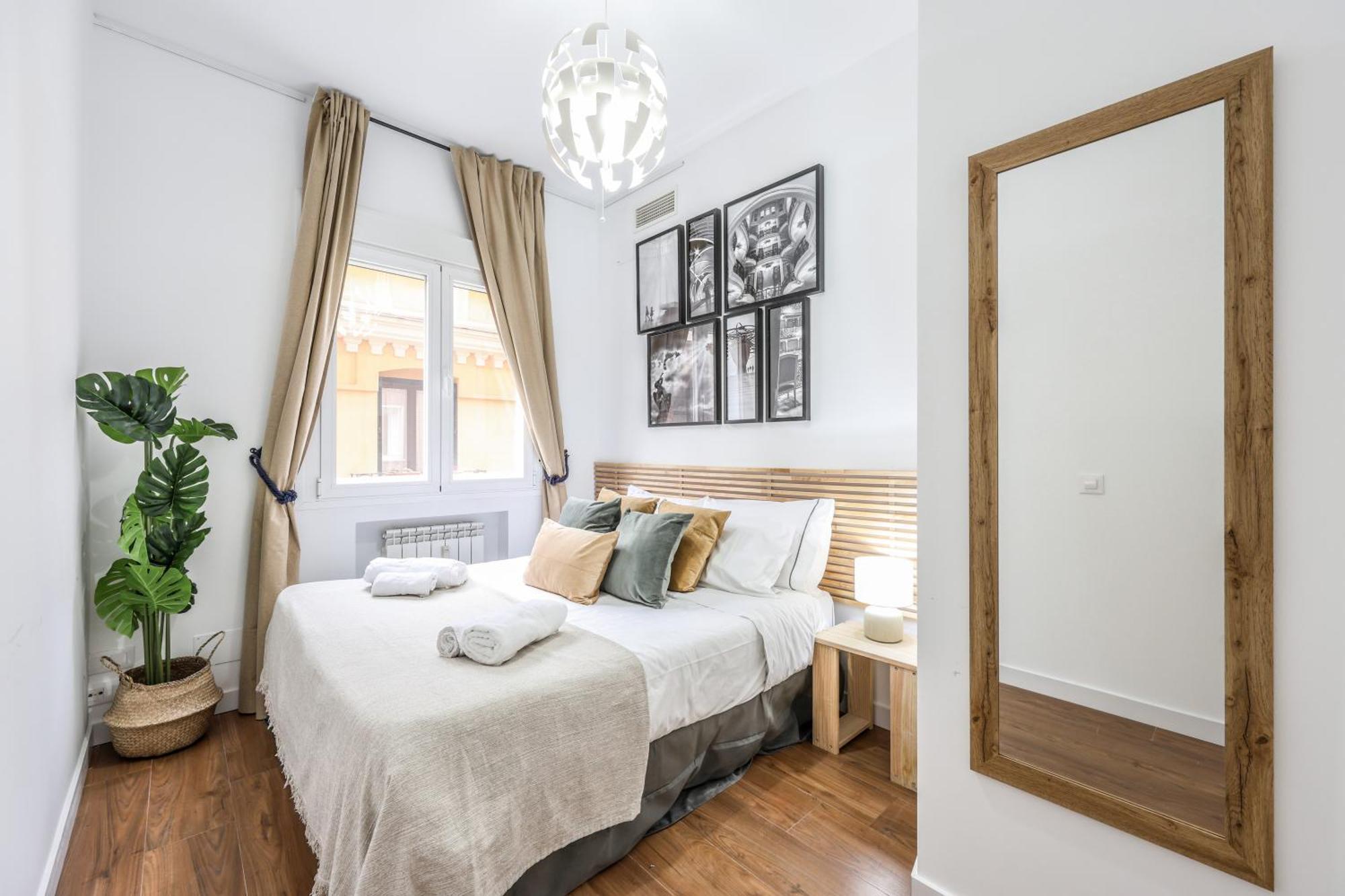 ホテル Be Coliving Madrid Centro エクステリア 写真