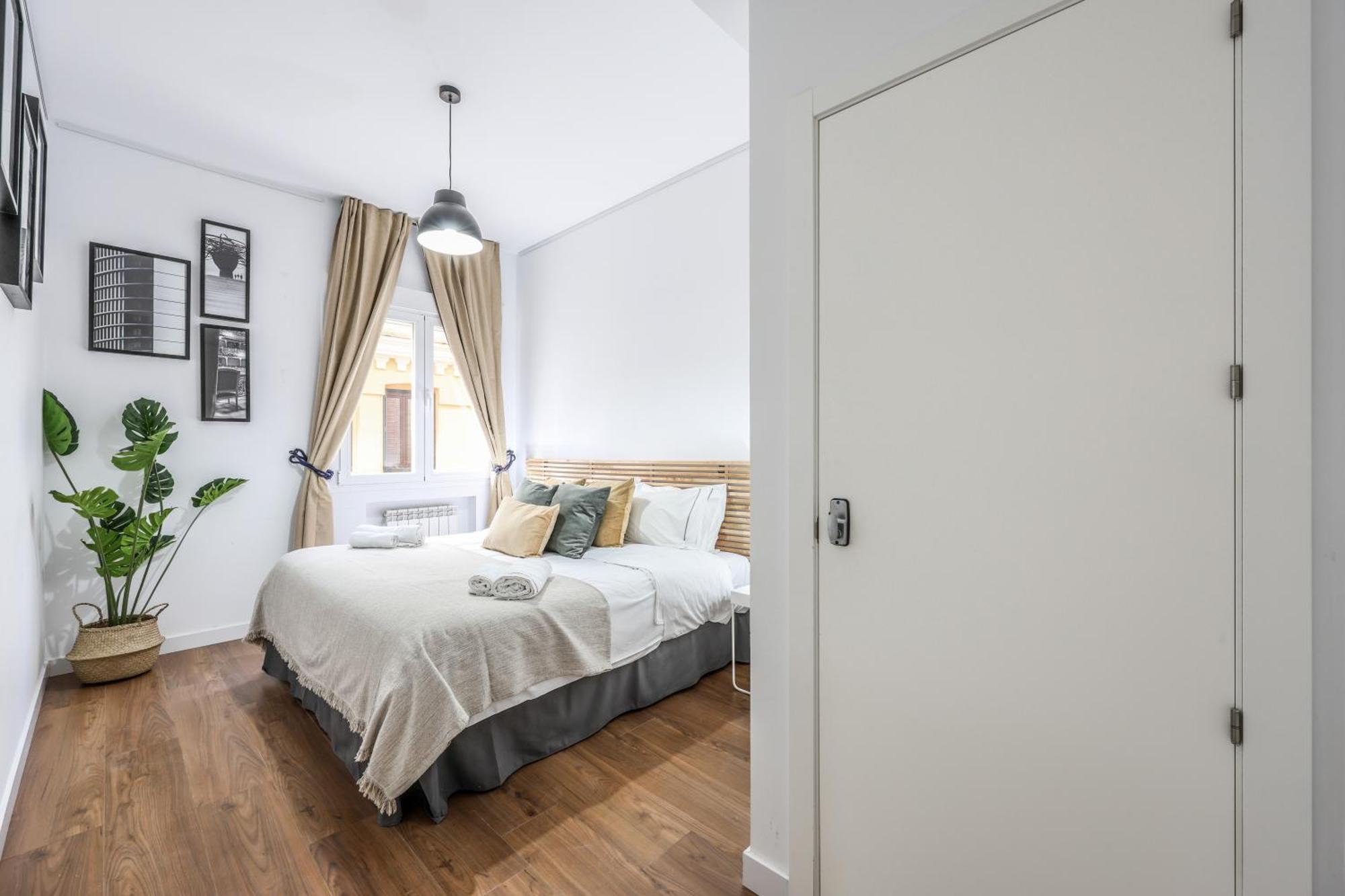 ホテル Be Coliving Madrid Centro エクステリア 写真