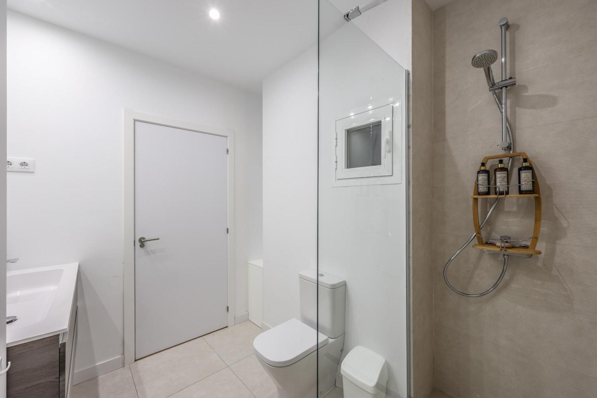 ホテル Be Coliving Madrid Centro エクステリア 写真