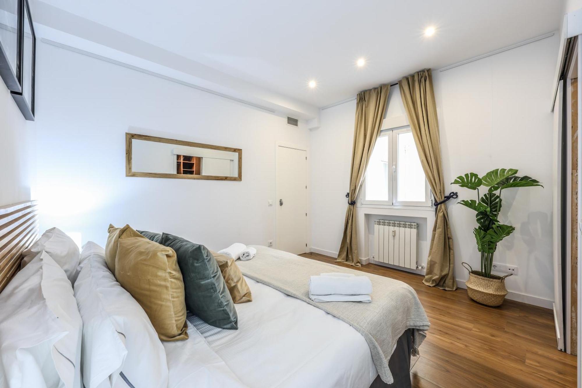 ホテル Be Coliving Madrid Centro エクステリア 写真